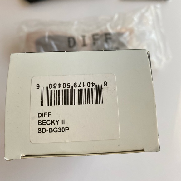 DIFF Becky II Sandstone Crystal Brown Fade Polarized Sunglasses - Picture 8 of 11